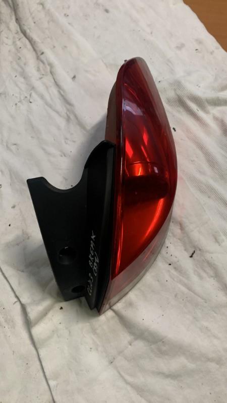 Fanale posteriore principale destro (luci) RENAULT CLIO 3 PHASE 1 BREAK Diésel - 1