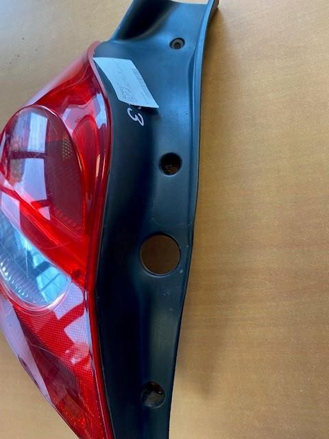 Fanale posteriore principale sinistro (luci) RENAULT CLIO 3 PHASE 1 Diésel - 1