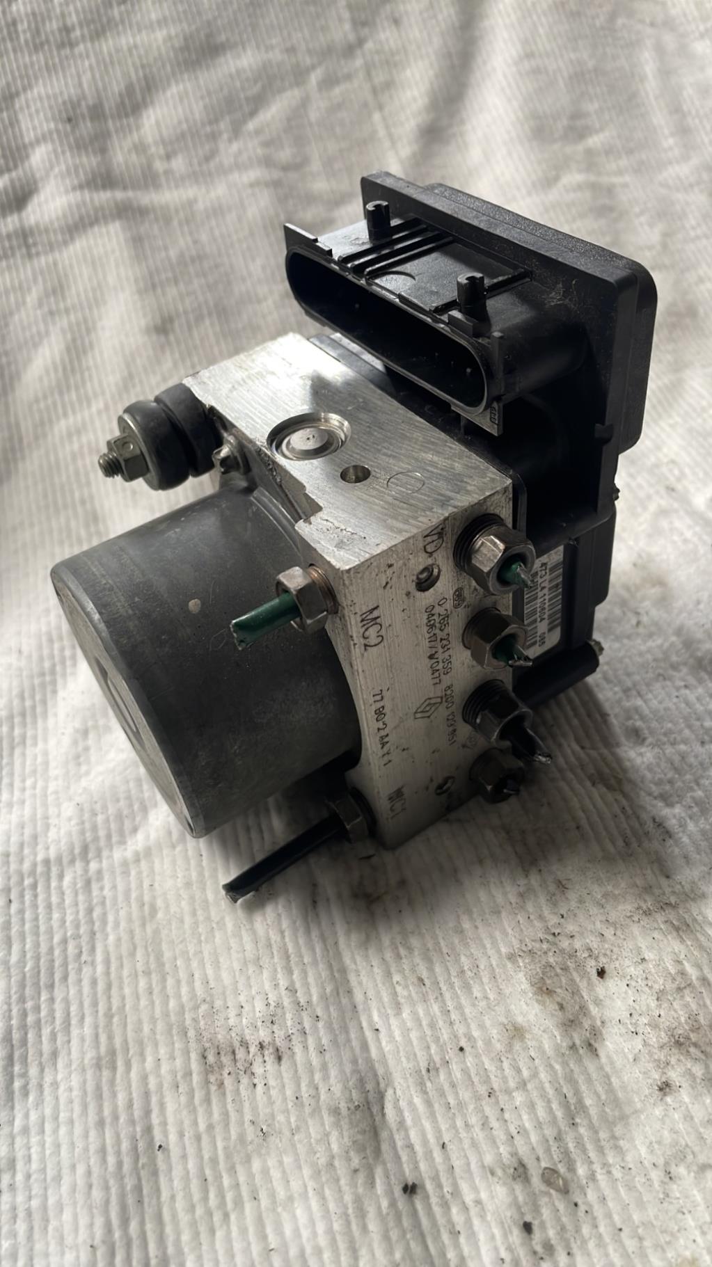 Bloc ABS (freins anti-blocage) RENAULT MODUS PHASE 1 Essence - 1