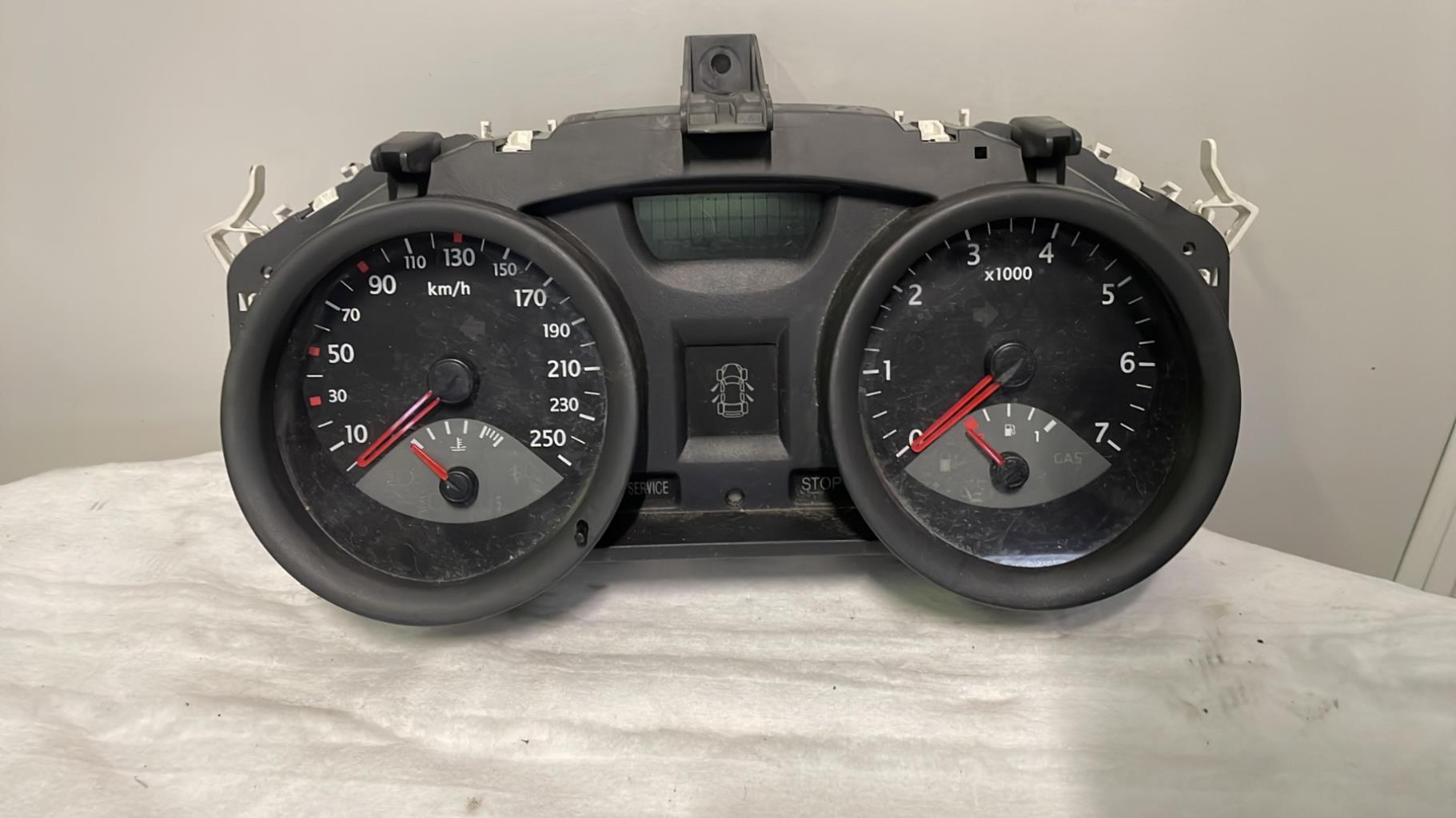 Compteur RENAULT MEGANE 2 PHASE 1 Essence - 1