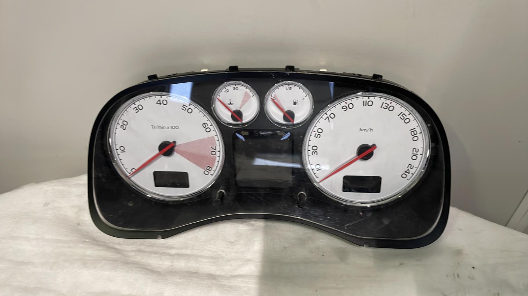 Compteur PEUGEOT 307 PHASE 2 Essence - 1