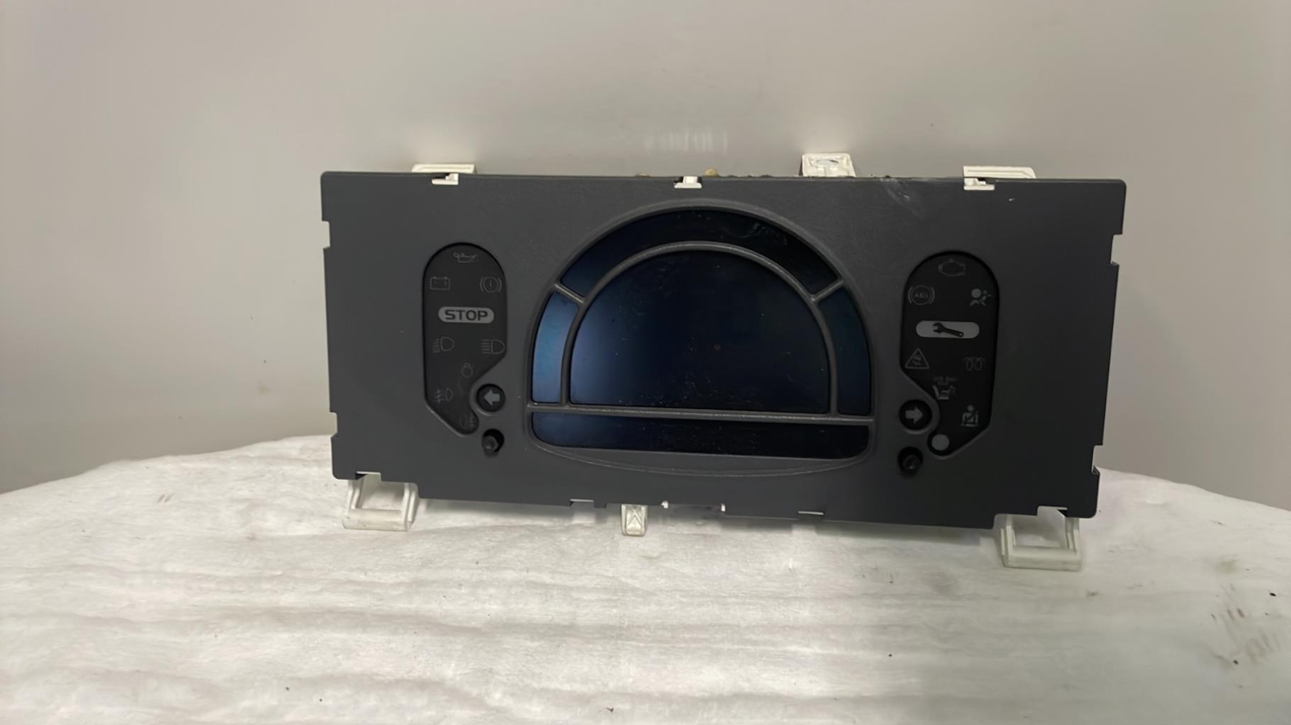 Compteur RENAULT MODUS PHASE 1 Essence - 1