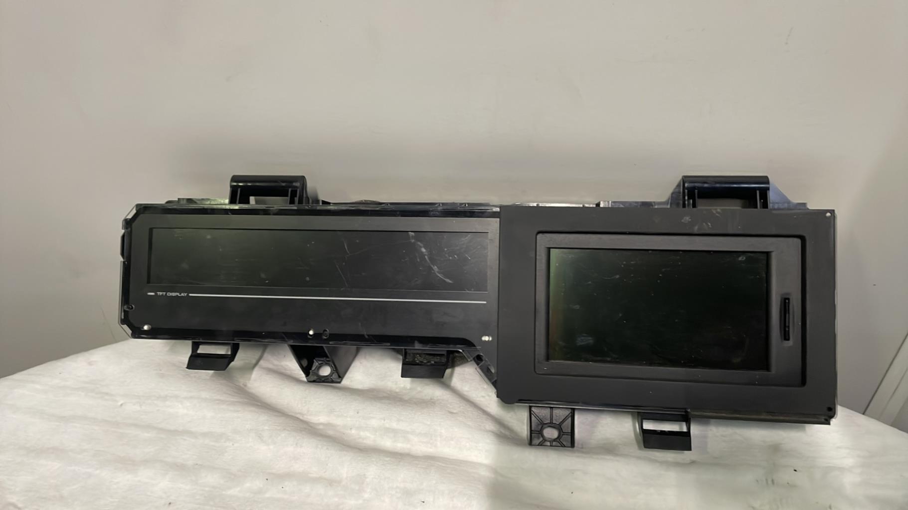 Ecran GPS RENAULT SCENIC 3 PHASE 1  - 1