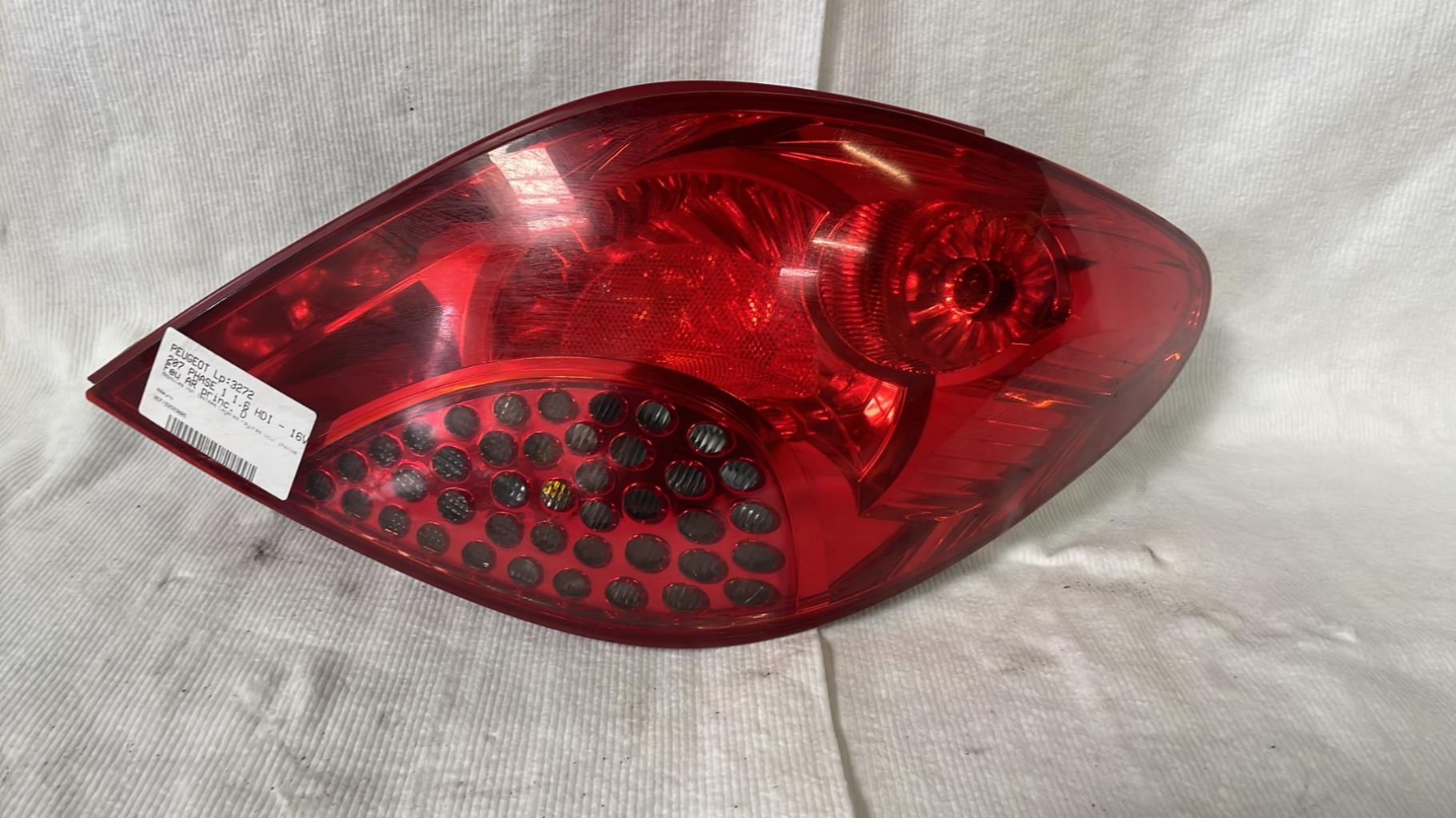 Fanale posteriore principale destro (luci) PEUGEOT 207 PHASE 1 Diésel - 1