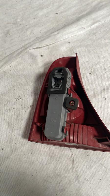 Fanale posteriore principale destro (luci) RENAULT CLIO 2 PHASE 2 Gasolina - 1