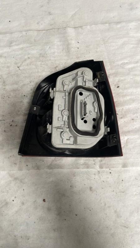 Fanale posteriore principale sinistro (luci) VOLKSWAGEN POLO 4 PHASE 1 Gasolina - 1