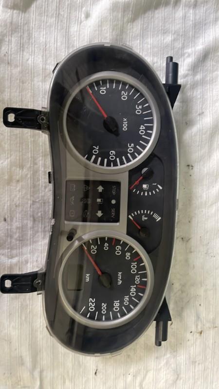 Compteur RENAULT CLIO 2 PHASE 2 Diesel - 1