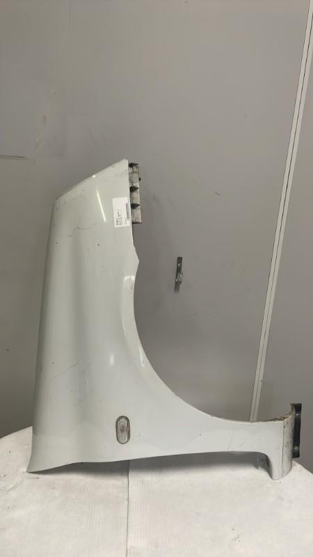 Aile avant droit RENAULT CLIO 2 PHASE 2  - 1