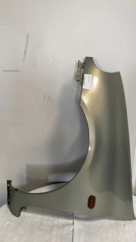 Aile avant gauche RENAULT CLIO 2 PHASE 1  - 1