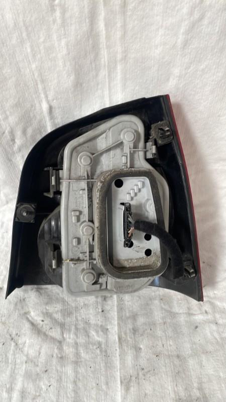 Fanale posteriore principale sinistro (luci) VOLKSWAGEN POLO 4 PHASE 1 Gasolina - 1