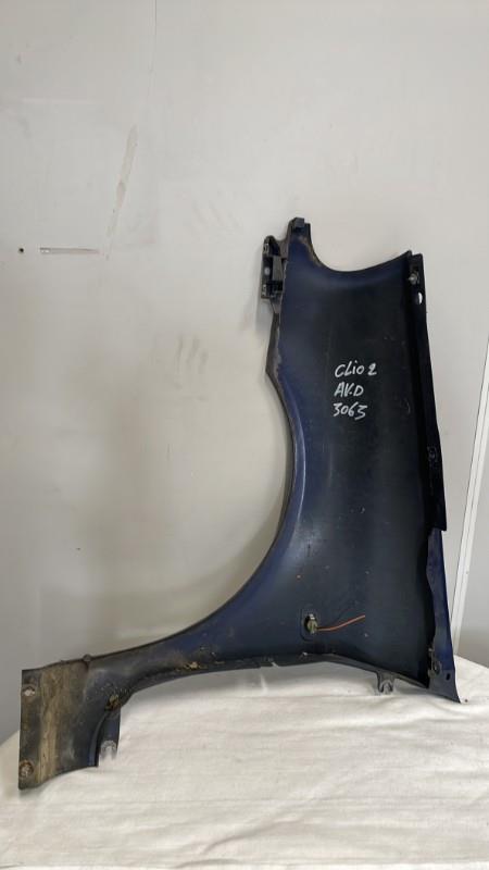 Aile avant droit RENAULT CLIO 2 PHASE 1 Essence - 1