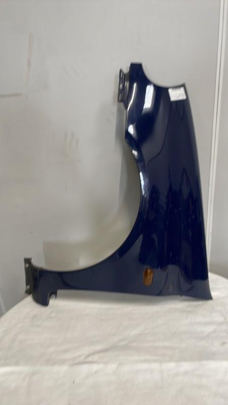 Aile avant gauche RENAULT CLIO 2 PHASE 1 Essence - 1