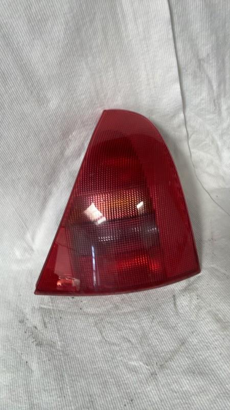 Fanale posteriore principale destro (luci) RENAULT CLIO 2 PHASE 1 Gasolina - 1