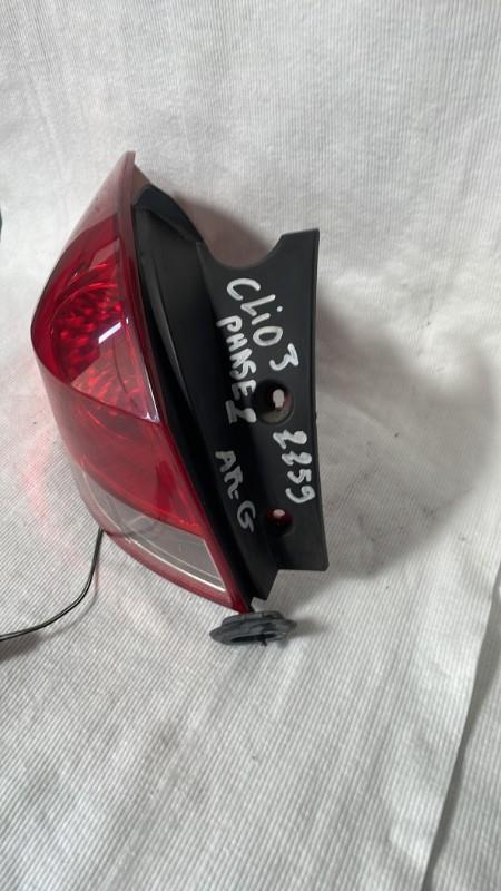 Fanale posteriore principale sinistro (luci) RENAULT CLIO 3 PHASE 2 BREAK Diésel - 1