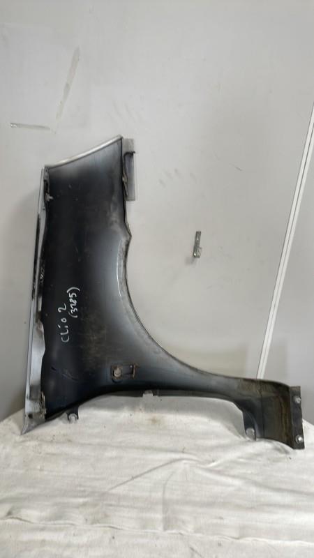 Aile avant gauche RENAULT CLIO 2 PHASE 2 Diesel - 1