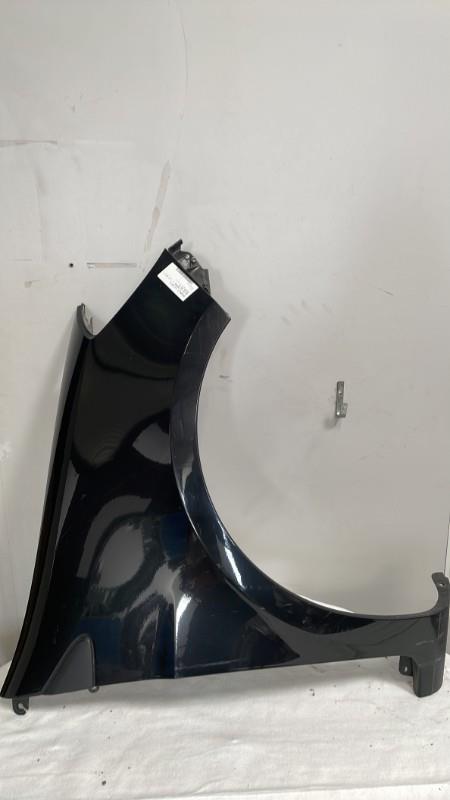 Aile avant droit RENAULT CLIO 3 PHASE 1 Diesel - 1