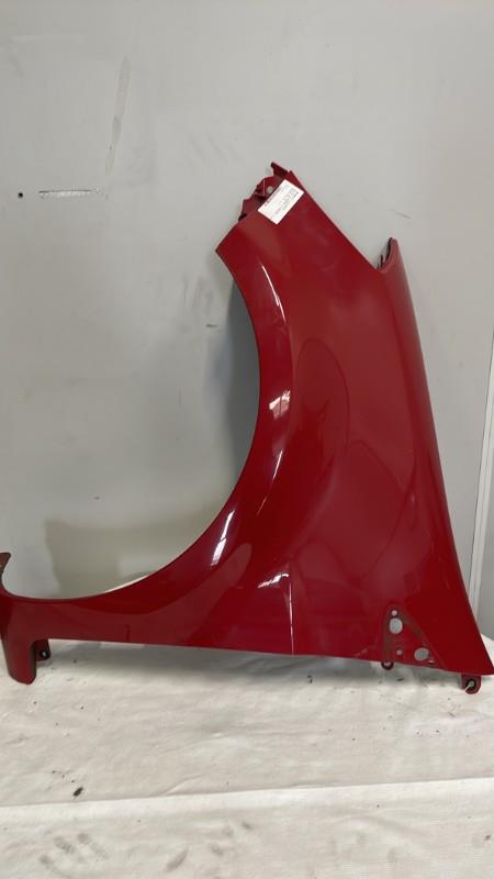 Aile avant gauche RENAULT CLIO 3 PHASE 2 BREAK Essence - 1