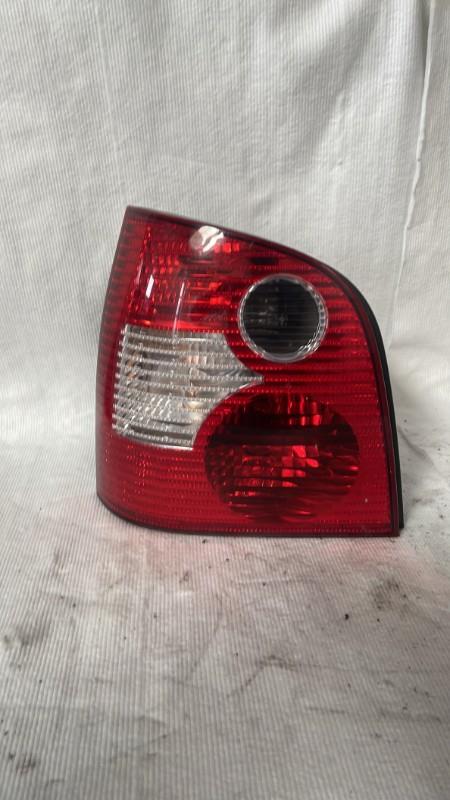 Fanale posteriore principale sinistro (luci) VOLKSWAGEN POLO 4 PHASE 1 Gasolina - 1