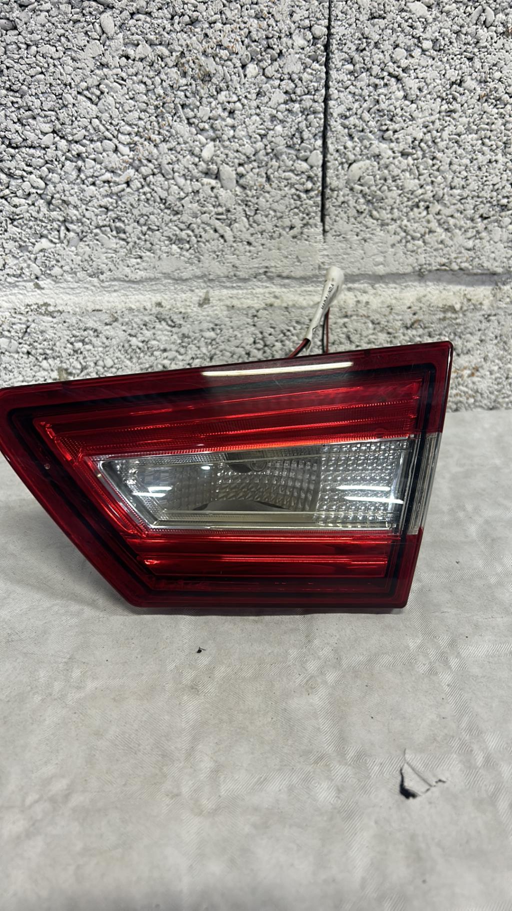 Feu arriere secondaire droit (feux) RENAULT CLIO 4 PHASE 1  - 1