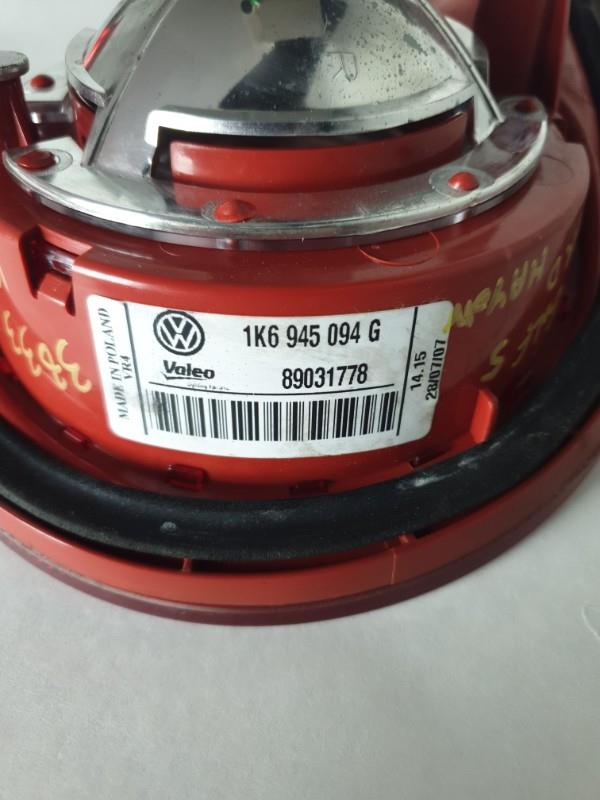 Feu arriere secondaire droit (feux) VOLKSWAGEN GOLF 5 Diesel - 1