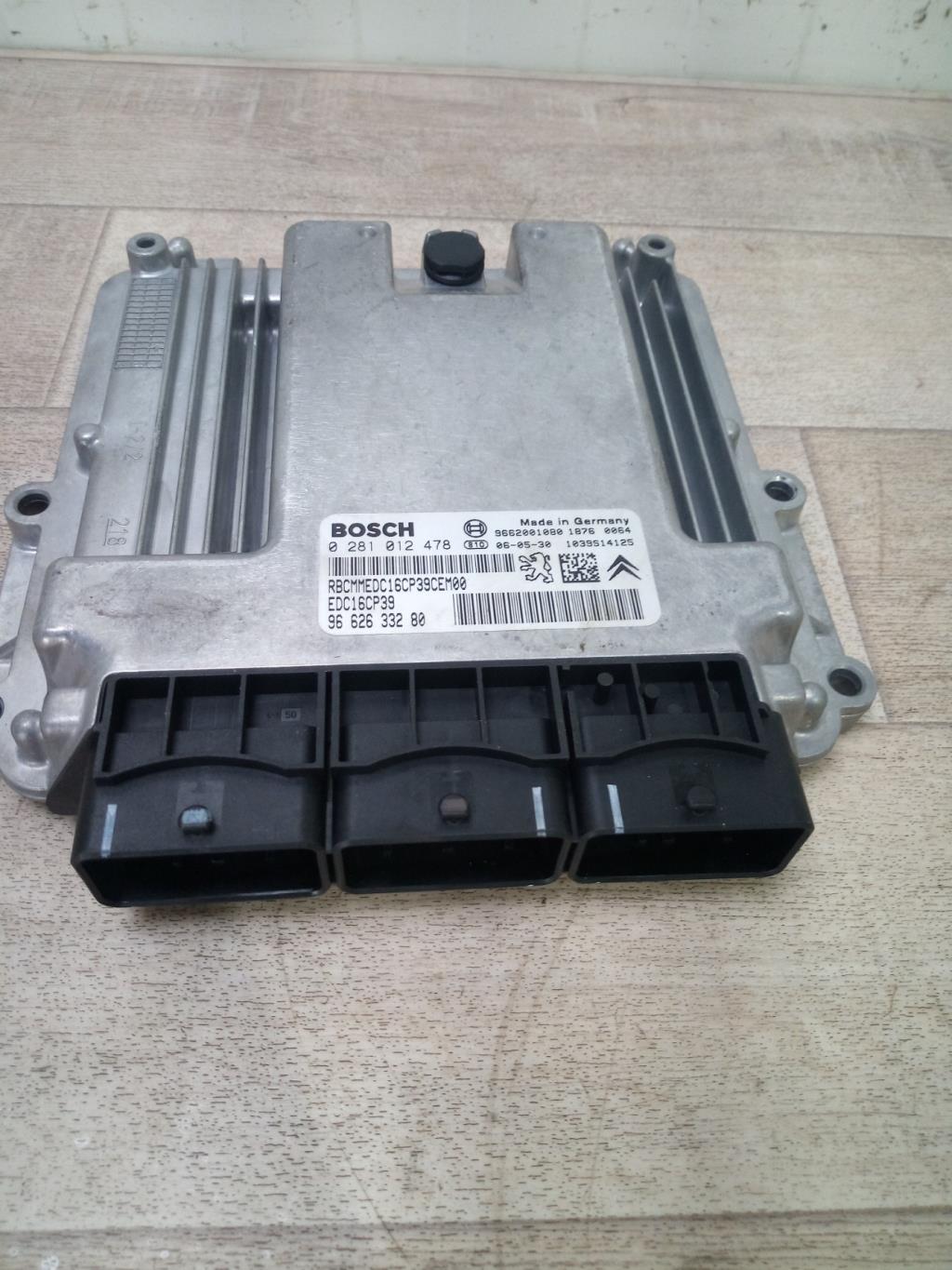 Calculateur CITROEN C5 1 PHASE 2 Diesel - 1