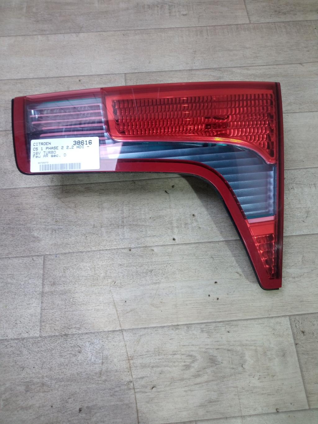 Feu arriere secondaire droit (feux) CITROEN C5 1 PHASE 2 Diesel - 1