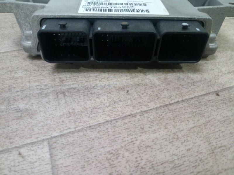 Calculateur CITROEN C4 1 PHASE 1 Essence - 1