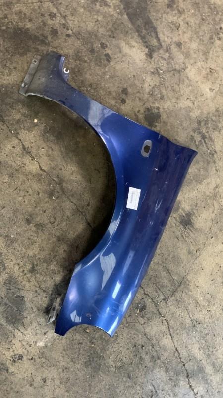 Aile avant droit RENAULT CLIO 2 PHASE 1 Essence - 1