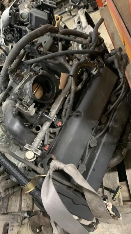 Moteur MAZDA TRIBUTE  - 1