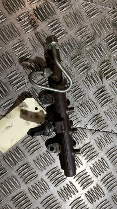 Rampe injection RENAULT CLIO 2 PHASE 2 Diesel - 1