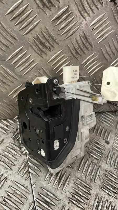 Serrure avant droit AUDI A4 2 AVANT PHASE 2 BREAK  - 1