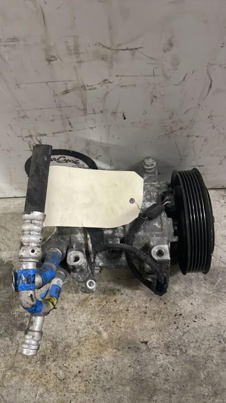 Compresseur clim FORD FIESTA 6 1.4 TDCI - 8V TURBO  - 1
