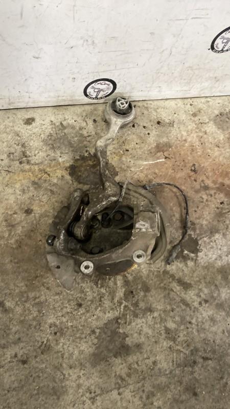 Moyeu avant droit BMW SERIE 1 E87 PHASE 2  - 1