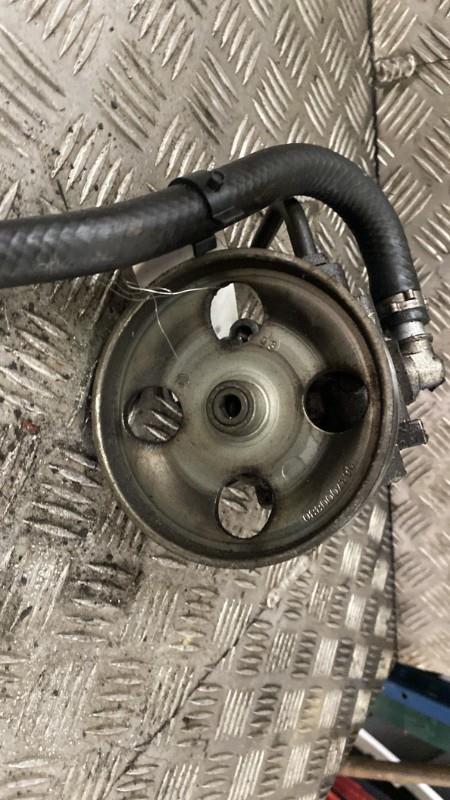 Pompe de direction PEUGEOT 607 2.2 HDI - 16V TURBO  - 1