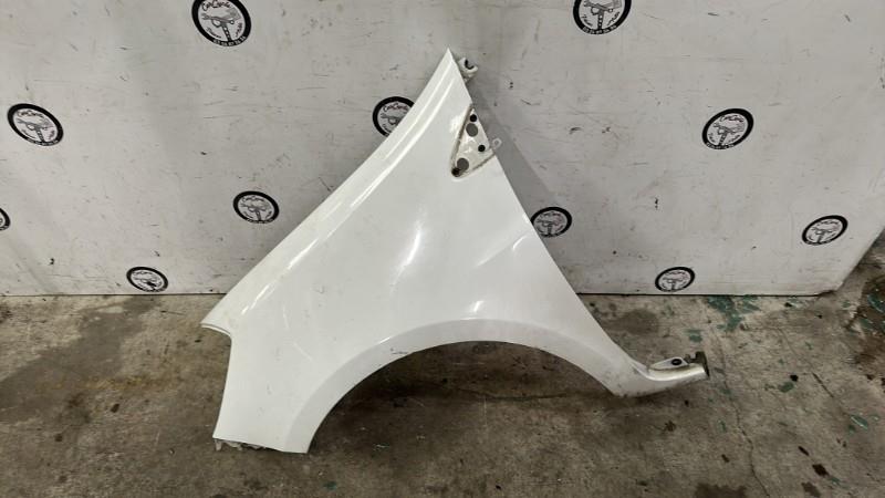 Aile avant gauche RENAULT CLIO 3 PHASE 1 Diesel - 1