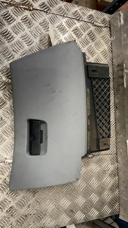 Boite a gants BMW SERIE 5 E39 PHASE 2  - 1