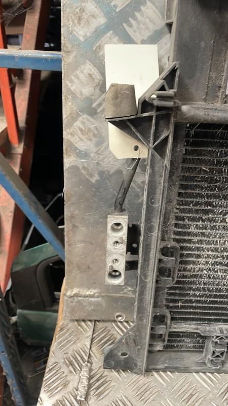 Condenseur de clim BMW SERIE 5 E39 PHASE 2  - 1