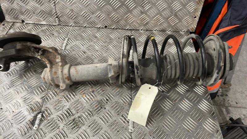 Moyeu avant gauche CITROEN SAXO 1.1I - 8V  - 1