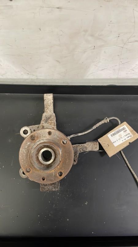 Moyeu avant gauche RENAULT CLIO 3 PHASE 2 Diesel - 1