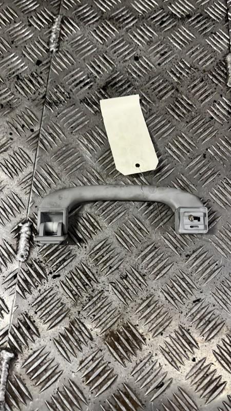 Poignee de maintien avant droit BMW SERIE 5 E39 PHASE 2  - 1