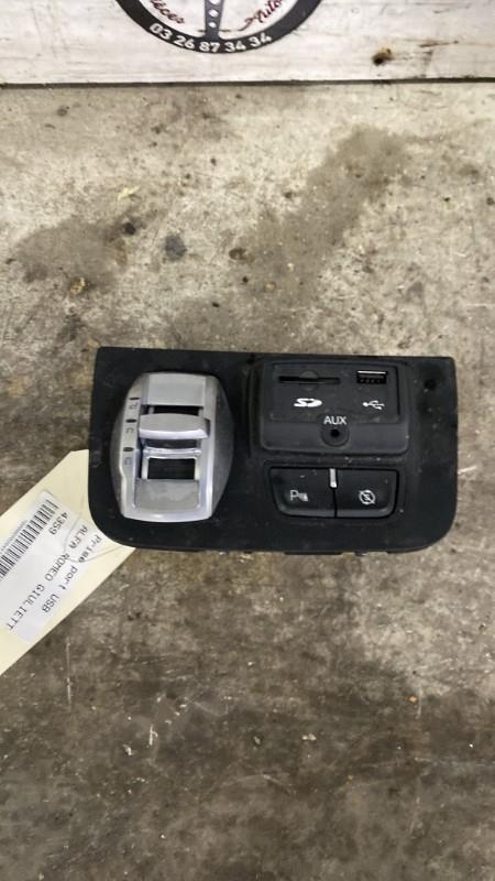 Prise port USB ALFA ROMEO GIULIETTA 2 PHASE 3 Diesel - 1