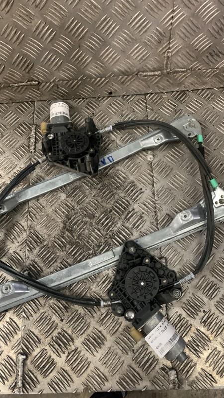 Leve vitre electrique avant gauche RENAULT CLIO 2 PHASE 1 Diesel - 1