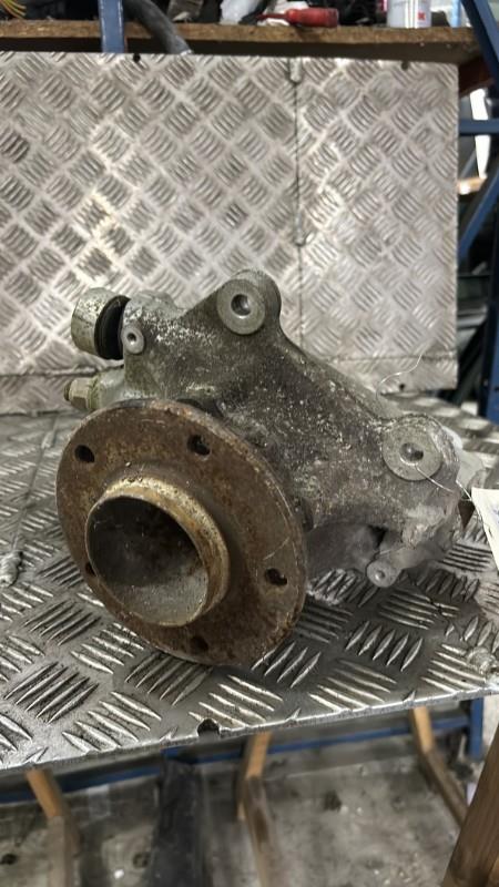 Moyeu avant gauche BMW SERIE 3 E92 COUPE PHASE 1  - 1