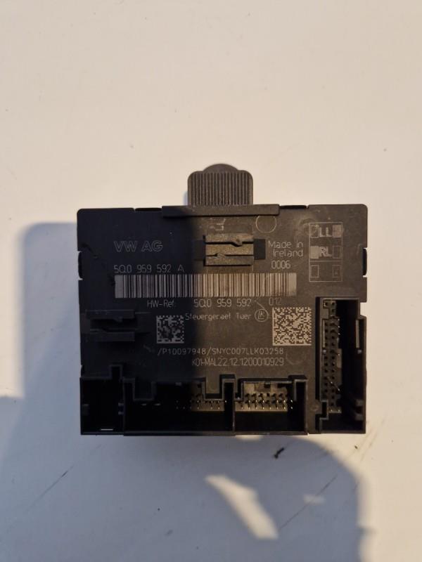 Boitier telecommande recepteur centralisation porte AUDI A3 3 SPORTBACK PHASE 2  - 1