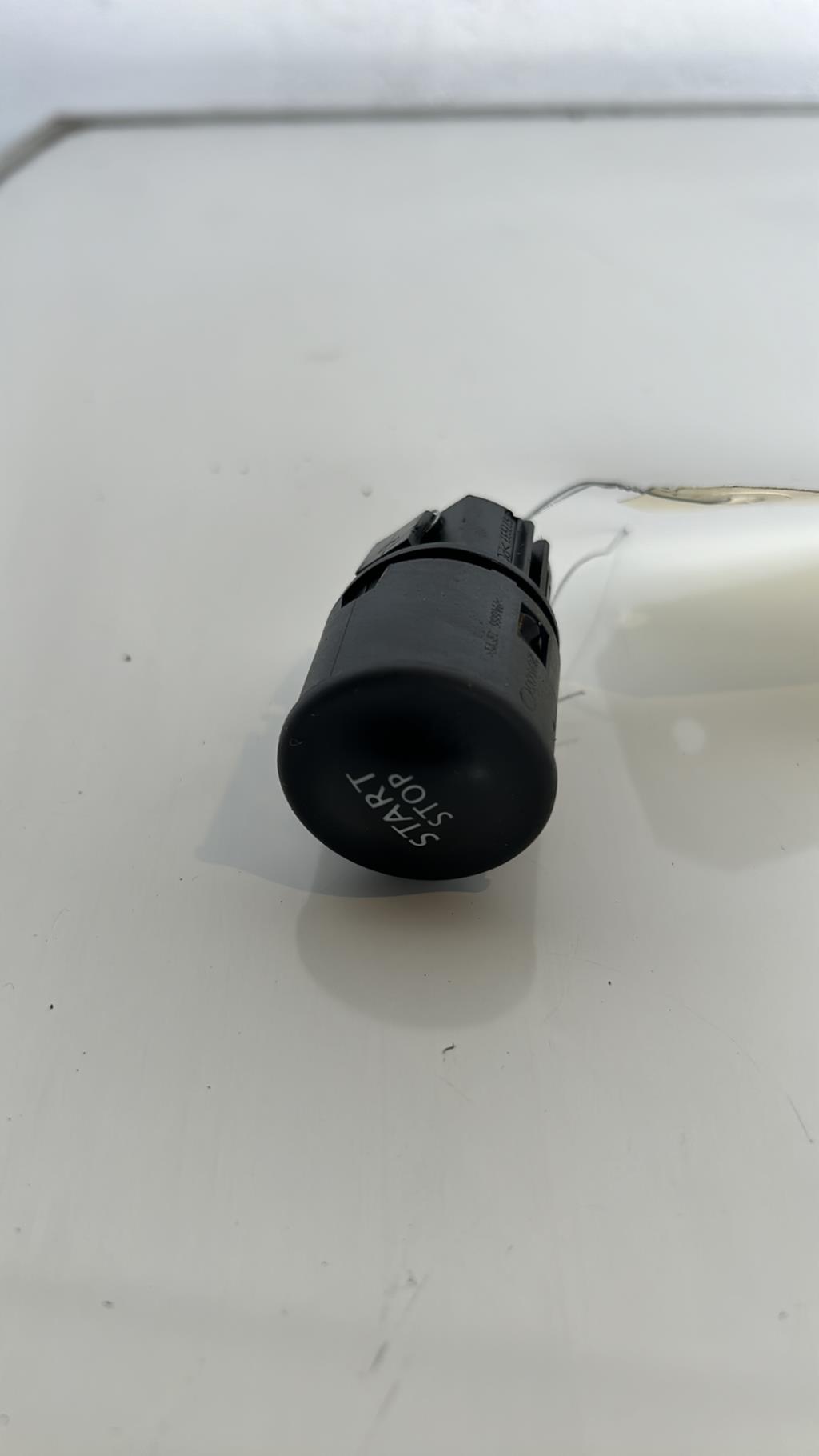 Bouton de demarrage RENAULT SCENIC 2 PHASE 1 Essence - 1