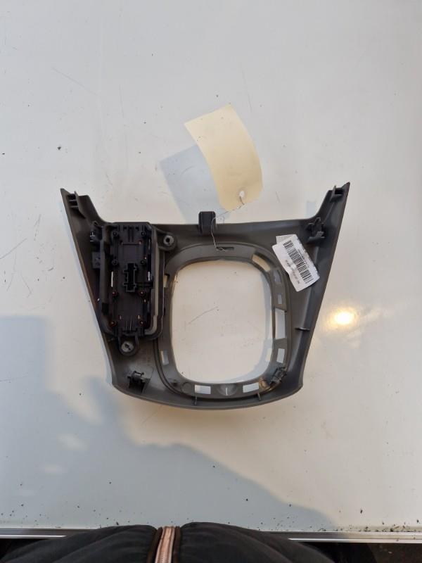Bouton de warning RENAULT SCENIC 2 PHASE 1 Essence - 1
