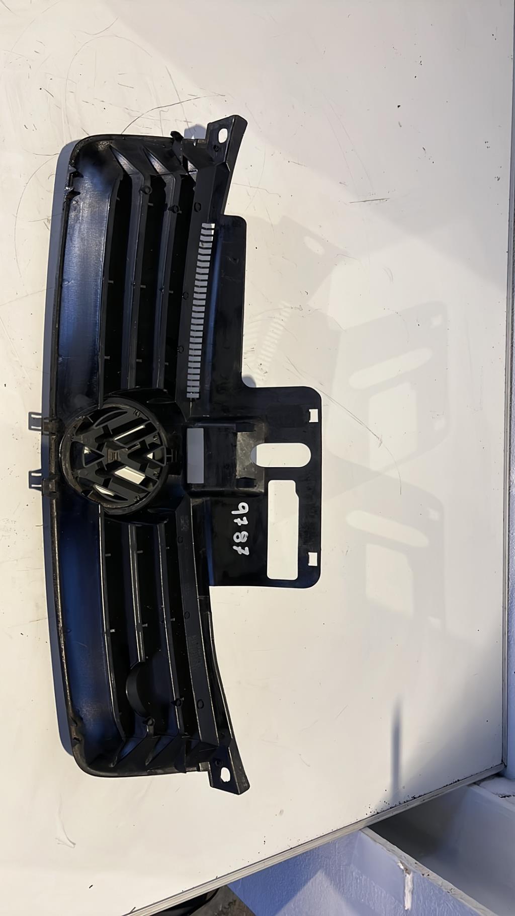 Calandre VOLKSWAGEN POLO 4 PHASE 1  - 1