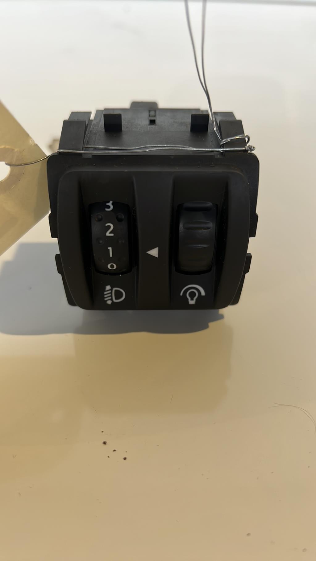 Commande de reglage hauteur de phare RENAULT TWINGO 2 PHASE 1  - 1