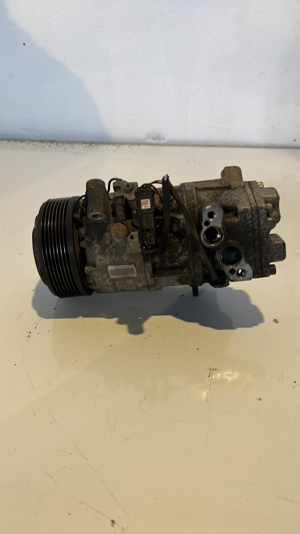 Compresseur clim BMW SERIE 1 E87 PHASE 2  - 1