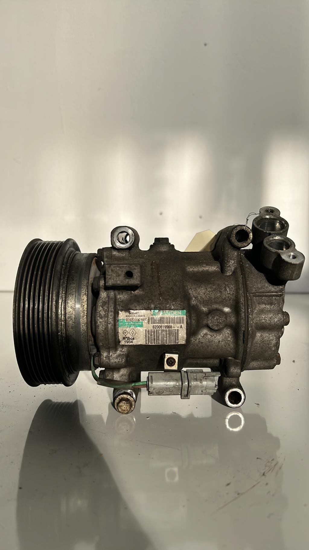 Compresseur clim RENAULT CLIO 3 PHASE 2 Essence - 1